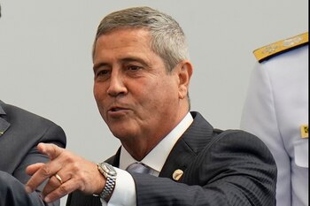 El ex ministro de Defensa