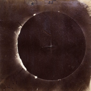 El eclipse de 1860 que sirvió a grandes astrónomos para resolver el enigma sobre las protuberancias solares en un pueblo de Álava y se convirtió en “una cuestión de Estado”