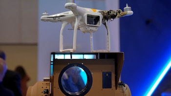 El Pentágono evalúa instalar láseres antidrone en el espacio aéreo de Washington DC