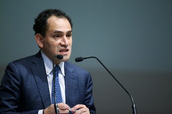 Arturo Herrera, secretario de Hacienda