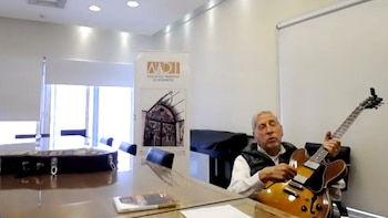 Horacio Malvicino con su inseparable