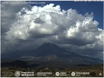Imagen 1: Volcán Fuego de