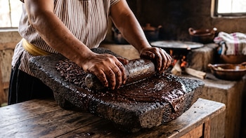Aprende a hacer chocolate en metate en la CDMX: cuánto cuesta y dónde será