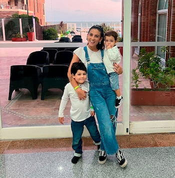 Juana Repetto junto a sus