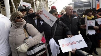 Airbnb donará cinco millones en