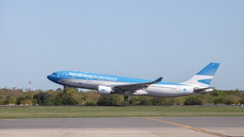 Un avión que había partido