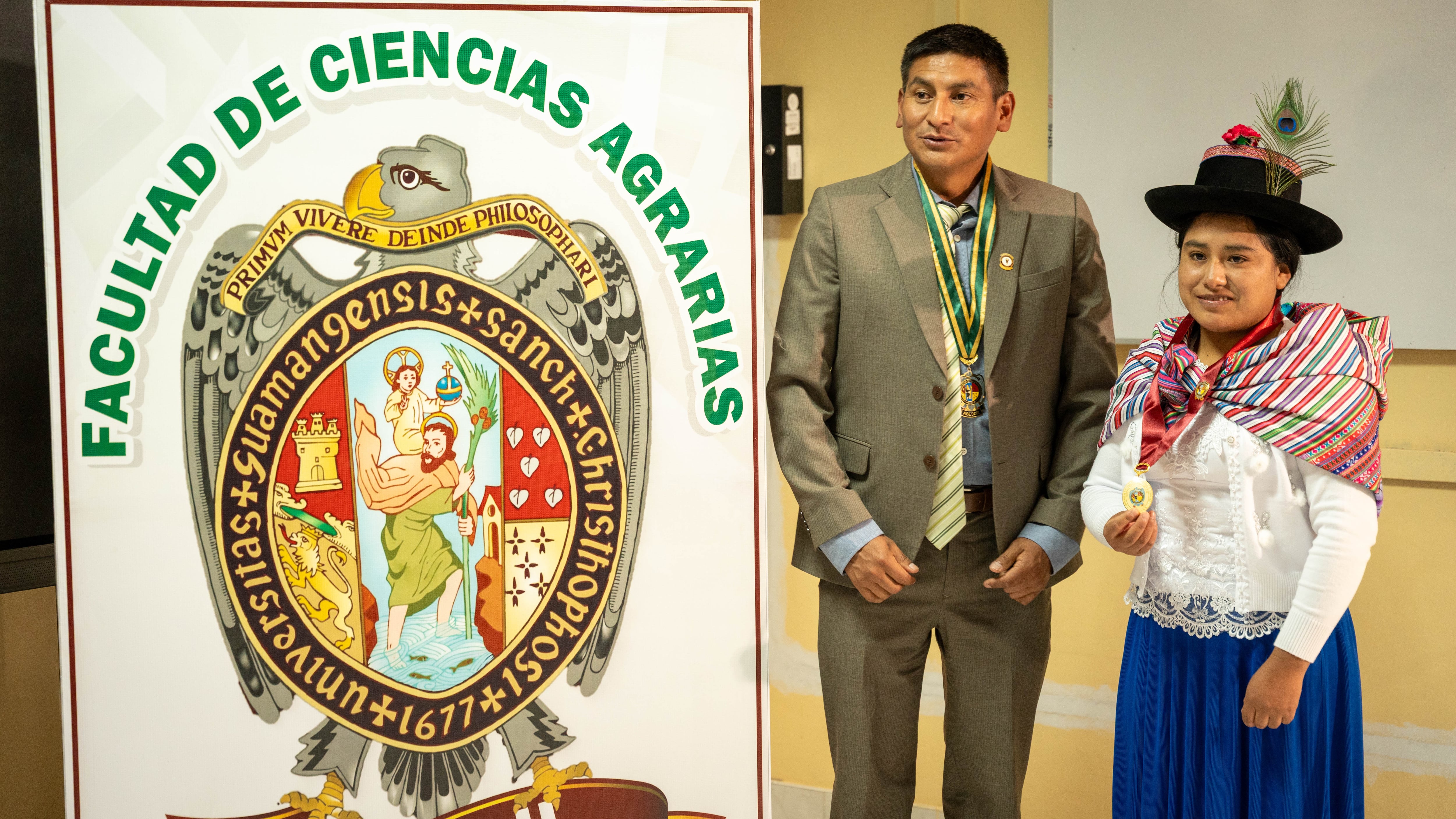 En Ayacucho, una tesis en quechua abre un nuevo camino para las lenguas originarias en la ciencia