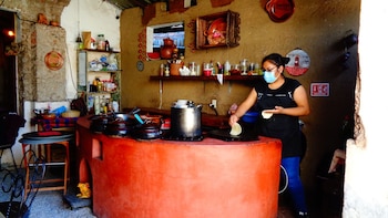 Existen varias opciones para comer a un precio accesible durante el viaje. (Foto: Tlayacapan Morelos)