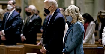 Joe Biden y su esposa
