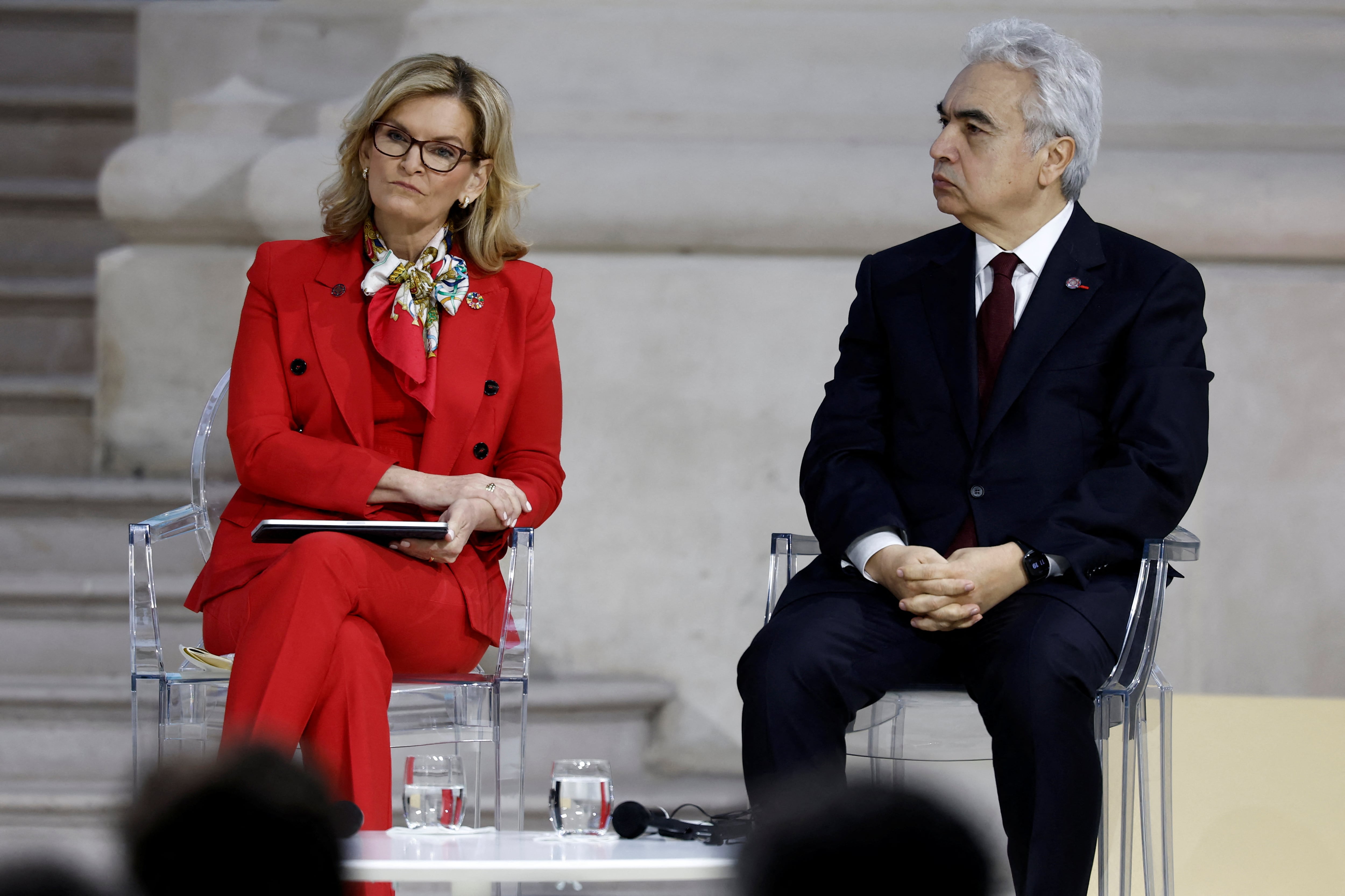 Doreen Bogdan-Martin (UIT) y Fatih Birol (AIE) en la Cumbre de Acción sobre Inteligencia Artificial celebrada en París (REUTERS/Benoit Tessier).