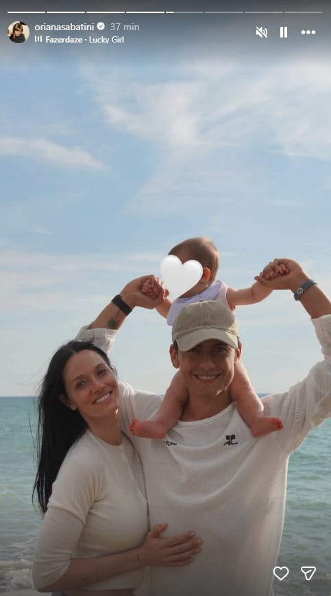 La cantante definió la experiencia de la maternidad como una aventura en sus redes sociales