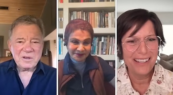 La doctora Azra Raza, profesora de Medicina y directora del Centro de Síndromes Mielodisplásicos (SMD) de la Universidad de Columbia en Nueva York habla durante el podcast de William Shatner y su hija Melanie
