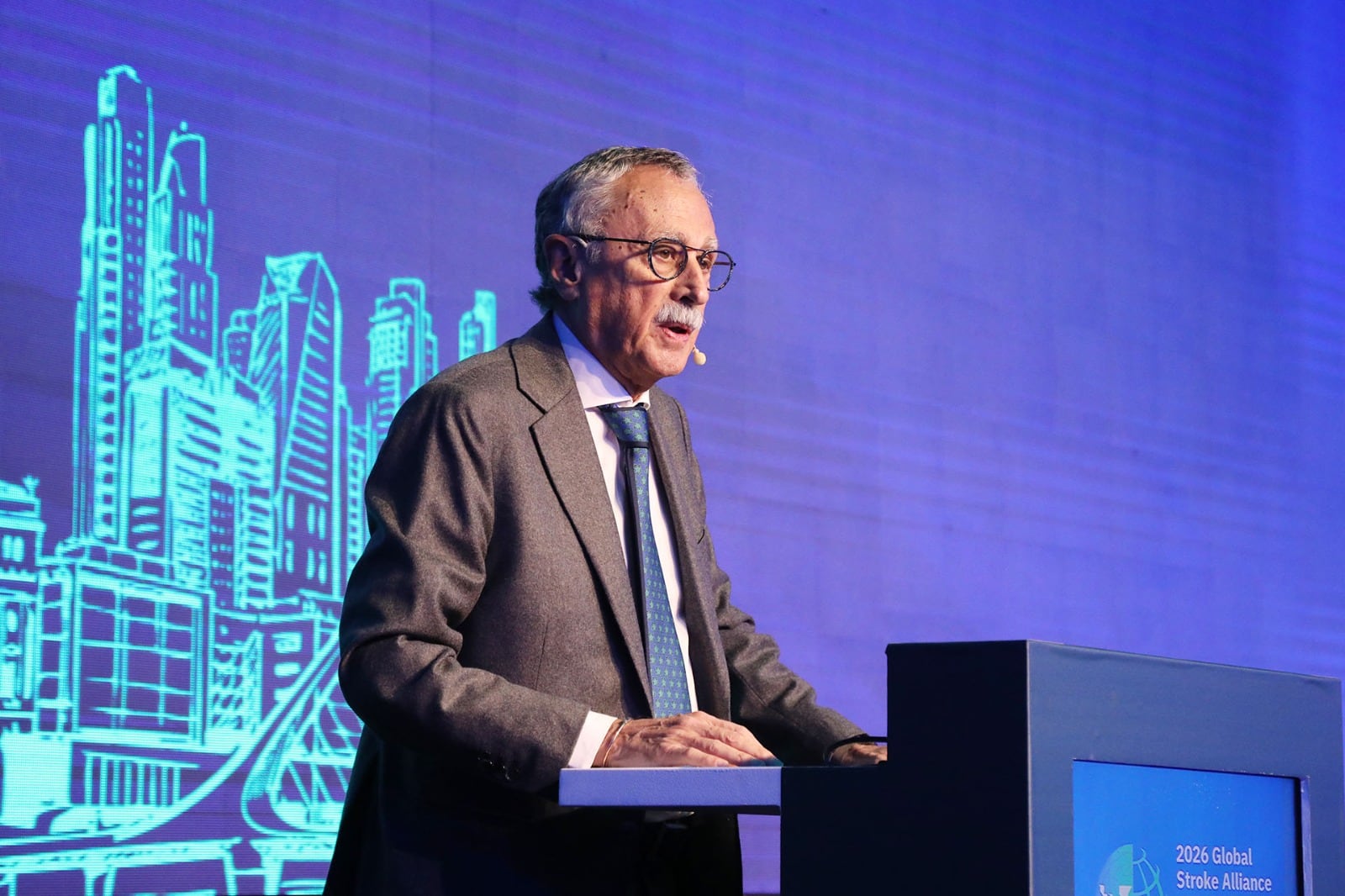 El doctor Mario Lugones, presentando el Programa Nacional de ACV en el Ministerial Meeting de la Global Stroke Alliance