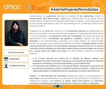 Presuntos comerciantes golpean con un tubo a fotoperiodista que cubría desalojo de la Mercadita Feminista en la Alameda Central (CIMAC)