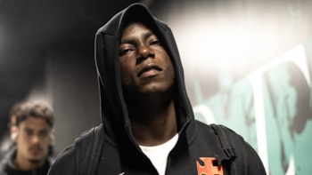 Marino Hinestroza aún no convence en Vasco da Gama y suma nuevas críticas: “Toma decisiones equivocadas”