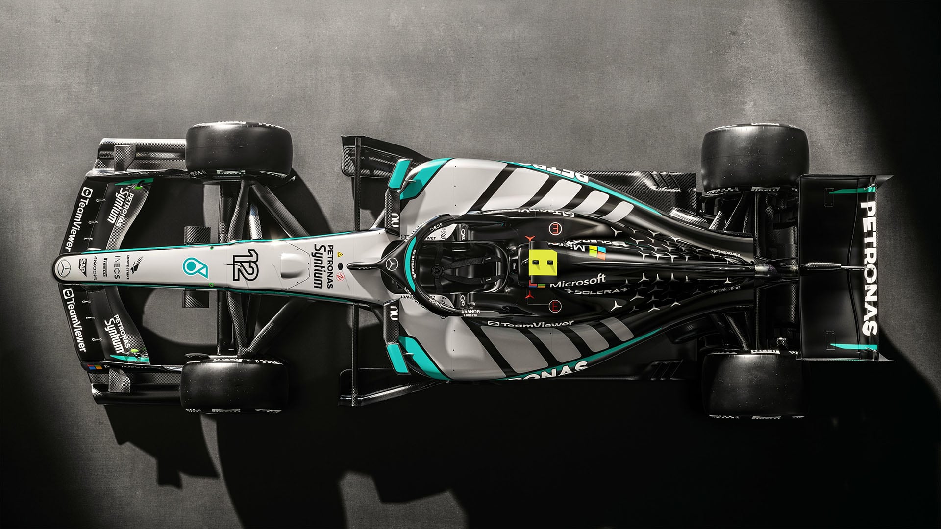 Mercedes presentó su flamante W17 (Foto: @MercedesAMGF1)