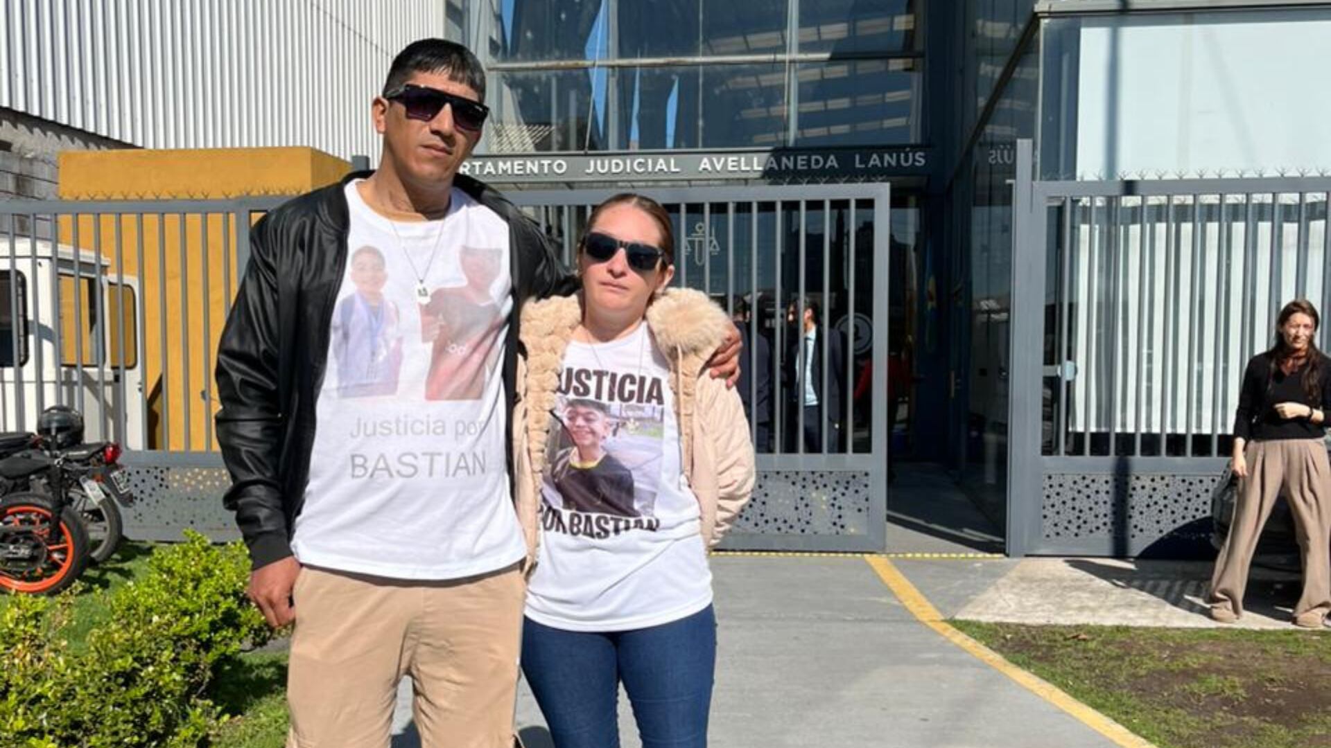 Los padres de Bastian Escalante, Johana y Alejandro