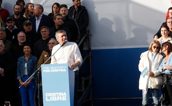 Banderazo en Parque Lezama - Acto por Aniversario Condena Cristina Kirchner