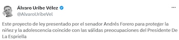 El expresidente Álvaro Uribe respaldó la iniciativa presentada por el senador Andrés Forero para proteger a niños y adolescentes. - crédito @AlvaroUribeVel/X