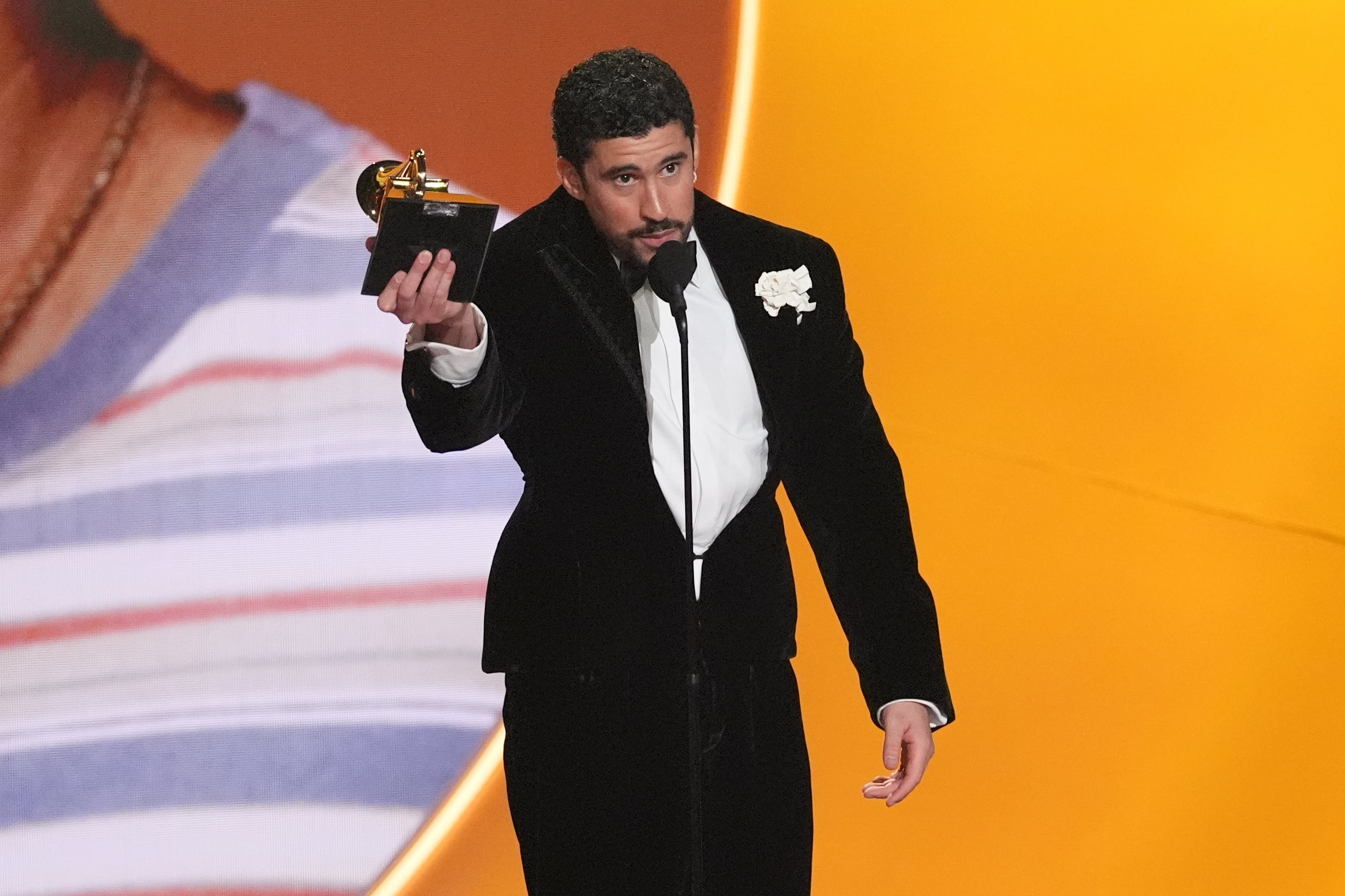 Bad Bunny recibió el premio al álbum del año por