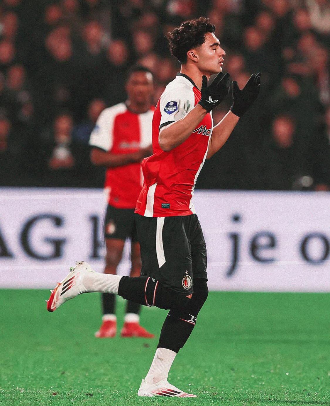 Carrillo regresa al Feyenoord, club que adquirió su carta por 2.5 millones de euros y lo mantiene bajo contrato hasta junio de 2029. (Instagram/ @stephanocarrillo)