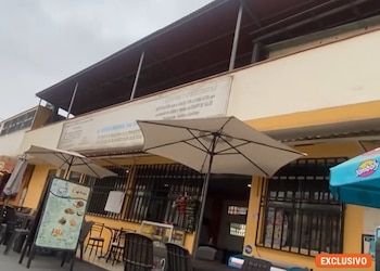 Hospitales públicos de Lima pierden espacios para atender pacientes por negocios privados subarrendados. Captura: Punto Final.