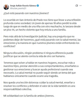 Una llamada a la línea de emergencias 123 alertó a las unidades policiales sobre el suceso - crédito @Julian_osorio21/X