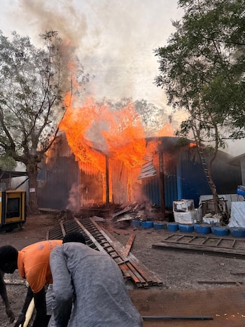 Hospital de MSF destruido en