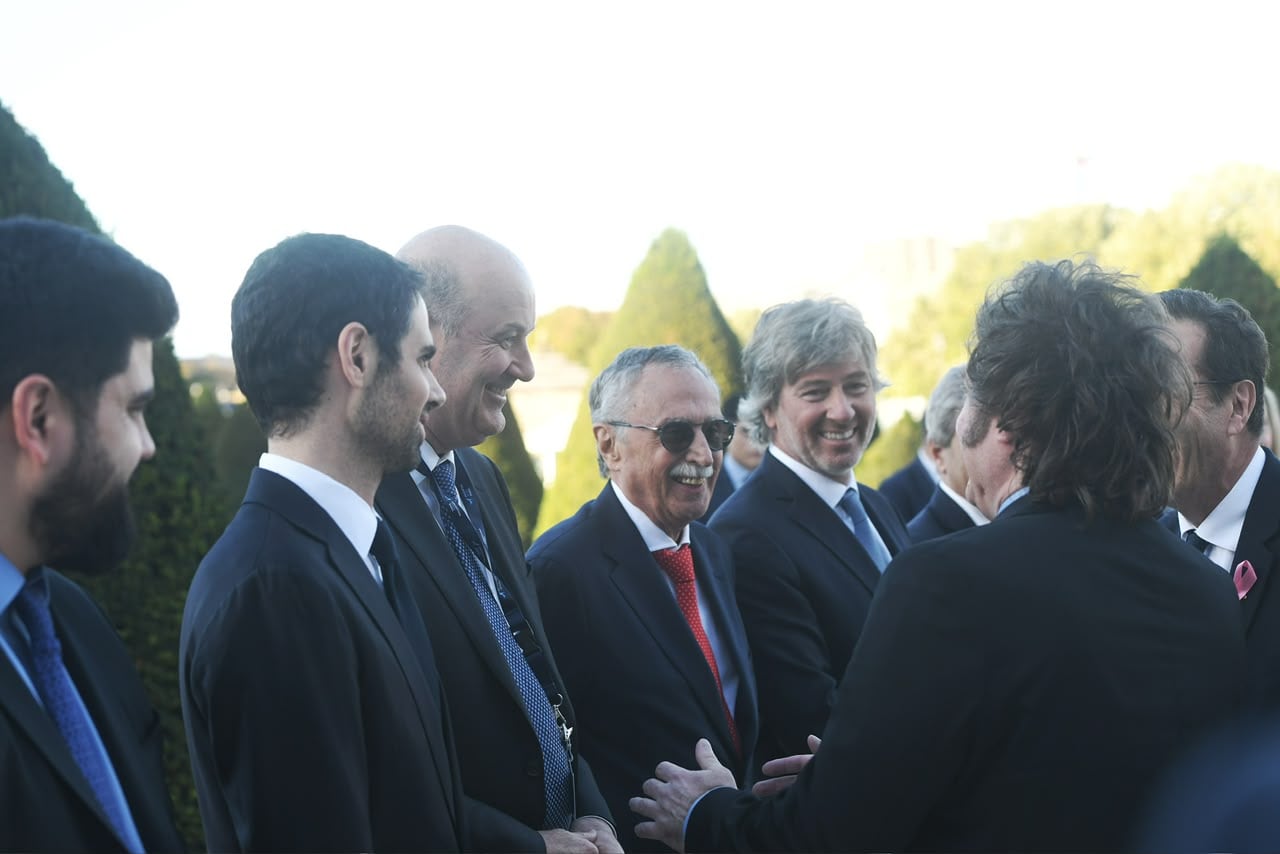 Javier Milei durante su visita oficial a París, Francia