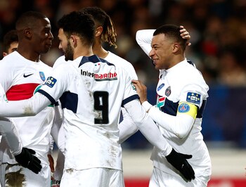 Kylian Mbappé celebra con sus