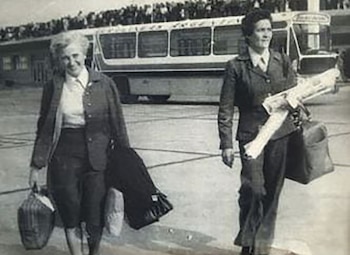 Alice Domon (derecha) y Léonie