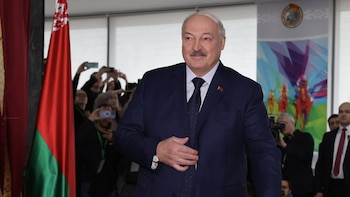 Lukashenko afirma que Ucrania "desaparecerá