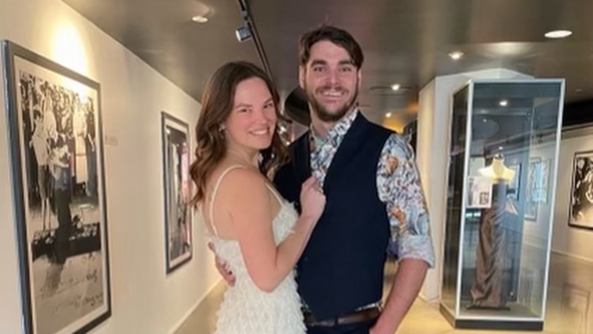 El intérprete estaba comprometido con Kennedy Suarez tras cuatro años de relación al momento de su deceso. (Instagram)