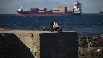AMP-Marruecos pide a España que devuelva a los migrantes supervivientes y a los fallecidos en su paso a Ceuta