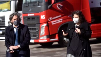 La ministra Carla Vizzotti junto