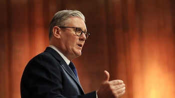 Starmer aborda con Zelenski la "colaboración en la industria de defensa"