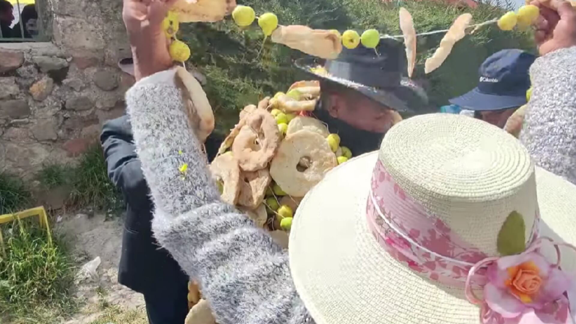 (YouTube Christian Bayro oficial)