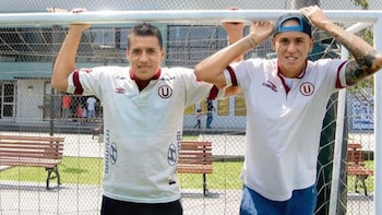 Alfonso es padre de Gustavo