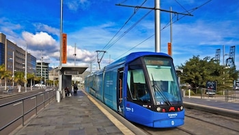 Tranvías dobles y mayor frecuencia de paso para facilitar la movilidad en Tenerife durante la visita de León XIV