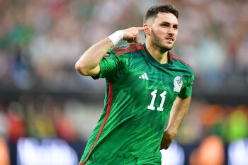 Chaquito podría integrarse a una reducida lista de mexicanos que han brillado con el club portugués. (Foto: Gary A. Vasquez-USA TODAY Sports)