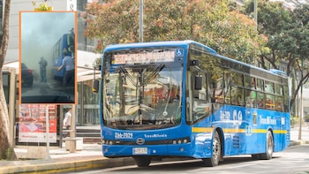 La nube de humo blanco del extintor redujo la visibilidad de otros vehículos y elevó el riesgo de accidente en la vía - crédito TransMilenio/Captura video