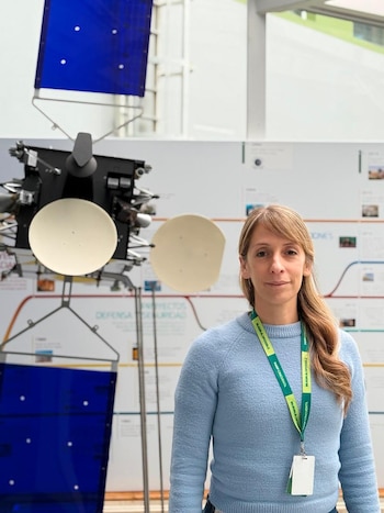 María Emilia Martini, ingeniera industrial y jefa del proyecto SABIA-Mar, trabaja en INVAP y lleva la responsabilidad de coordinar a especialistas para poner a punto la joya argentina (INVAP)