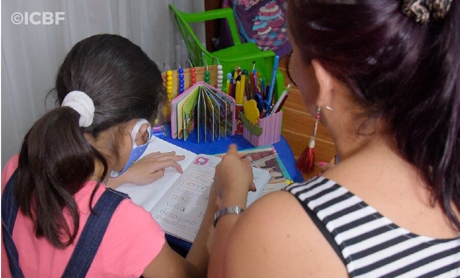 Con la nueva vinculación, las trabajadoras recibirán salario mínimo, prestaciones sociales y seguridad social completa, sin intermediarios - crédito ICBF