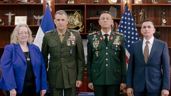 Fuerzas Armadas de Honduras fortalecen coordinación con Estados Unidos para combatir el crimen organizado