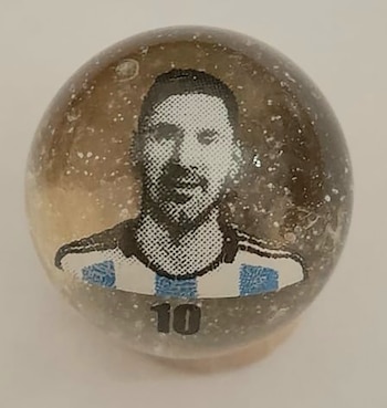 El homenaje a la selección argentina, hecho bolitas