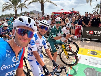 Santiago Buitrago llegó como líder del Bahrain Victorious y un percance de salud le impidió iniciar de la mejor manera la Vuelta a España - crédito La Vuelta a España
