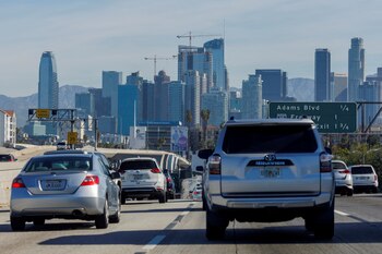 Proyecciones apuntan a un posible déficit de 68 mil millones de dólares en el presupuesto de California.(REUTERS/Mike Blake)