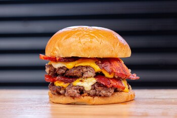 Doble carne, doble cheddar, doble