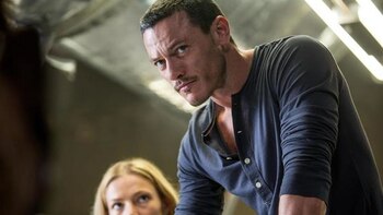 Quién es Luke Evans y