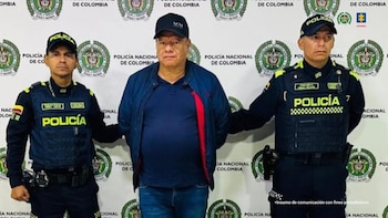 A la cárcel hombre que amenazó de muerte a funcionarios públicos de Soacha: les enviaba coronas de flores
